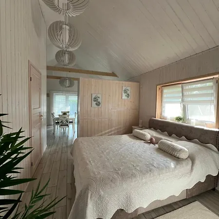 Luxury Countryside House 2 Min Walk To The Narva-Jõesuu