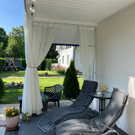 Luxury Countryside House 2 Min Walk To The Semesterbostad Narva-Jõesuu