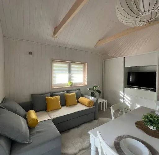 Luxury Countryside House 2 Min Walk To The Ferienhaus *