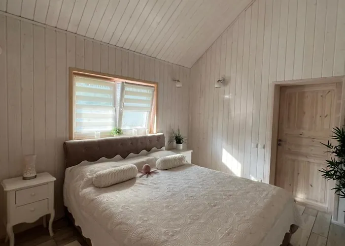 Luxury Countryside House 2 Min Walk To The Ferienhaus